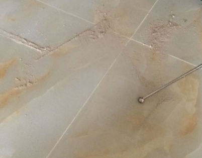 西畴瓷砖空鼓维修公司分享粘合剂选择不当在瓷砖铺贴过程中可能导致以下问题